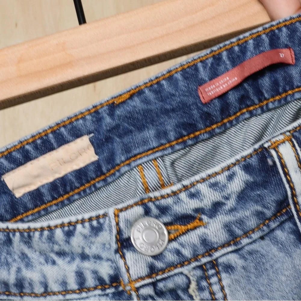 Anthropologie Pilcro Cut-Off‎ Distressed Denim Shorts Size 27 - Picture 4 of 4